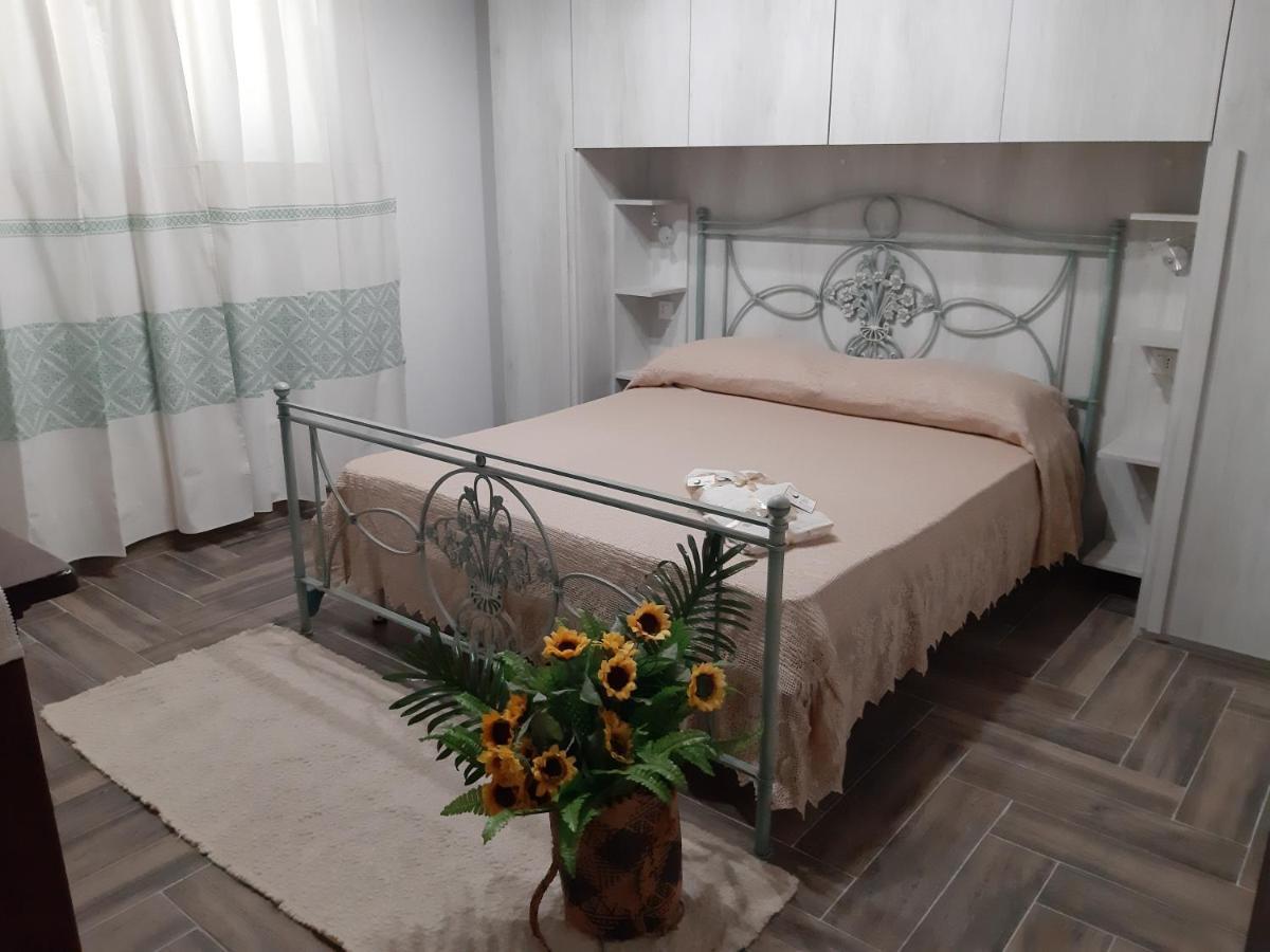 Villa Erilia San Giovanni Suergiu Ngoại thất bức ảnh