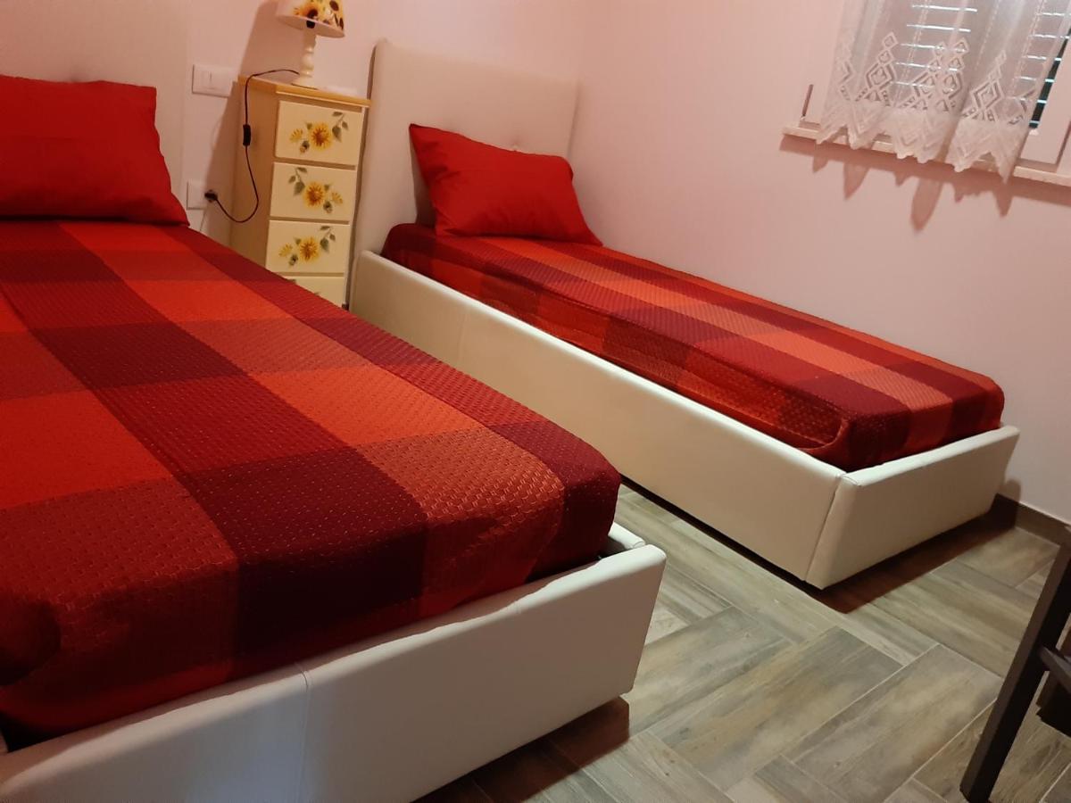 Villa Erilia San Giovanni Suergiu Ngoại thất bức ảnh